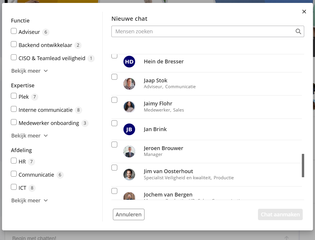 Chat bar with the Groups and one-on-one option to start a new chat